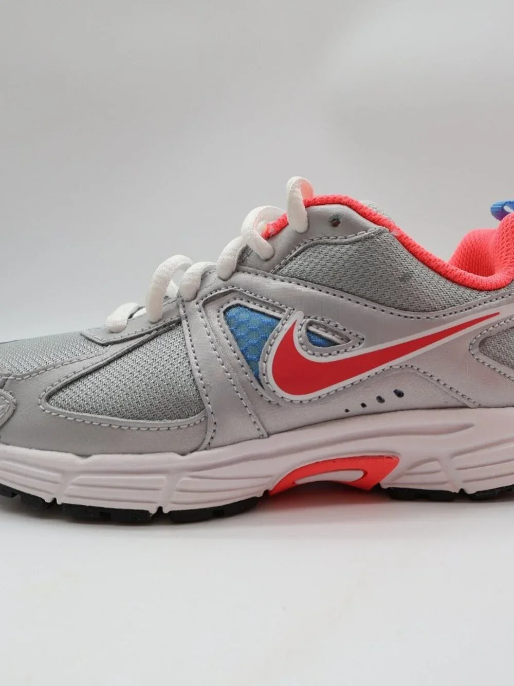 Nike Dart 9 Running Shoes Kids 13C Silver Pink Mesh Athletic 443393-007 New